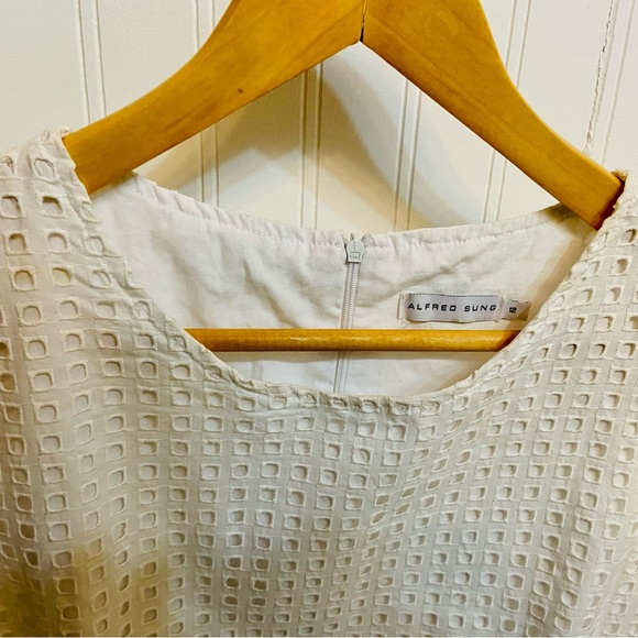 White eyelet cotton dress - Picture 2 of 8